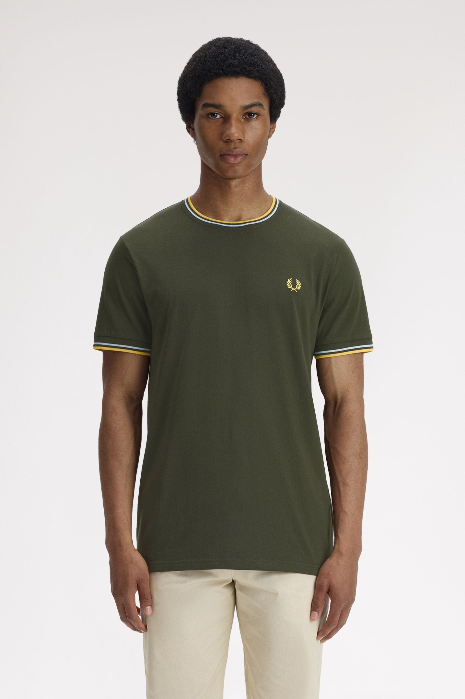 T-shirt con doppia riga M1588 05B FRED PERRY Hntngr/lgic/lmnb 