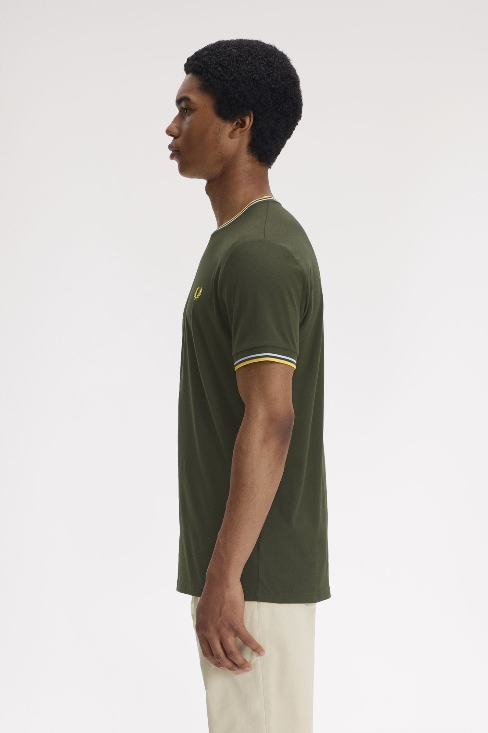 T-shirt con doppia riga M1588 05B FRED PERRY Hntngr/lgic/lmnb 