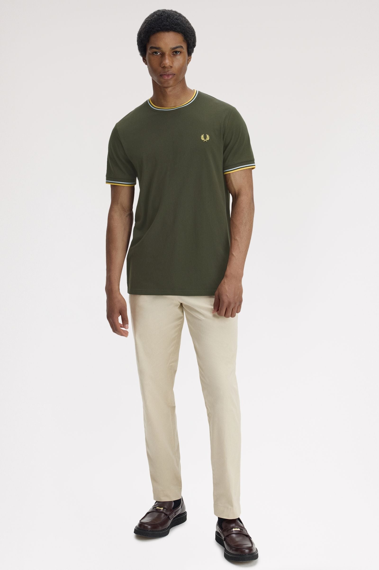 T-shirt con doppia riga M1588 05B FRED PERRY Hntngr/lgic/lmnb 