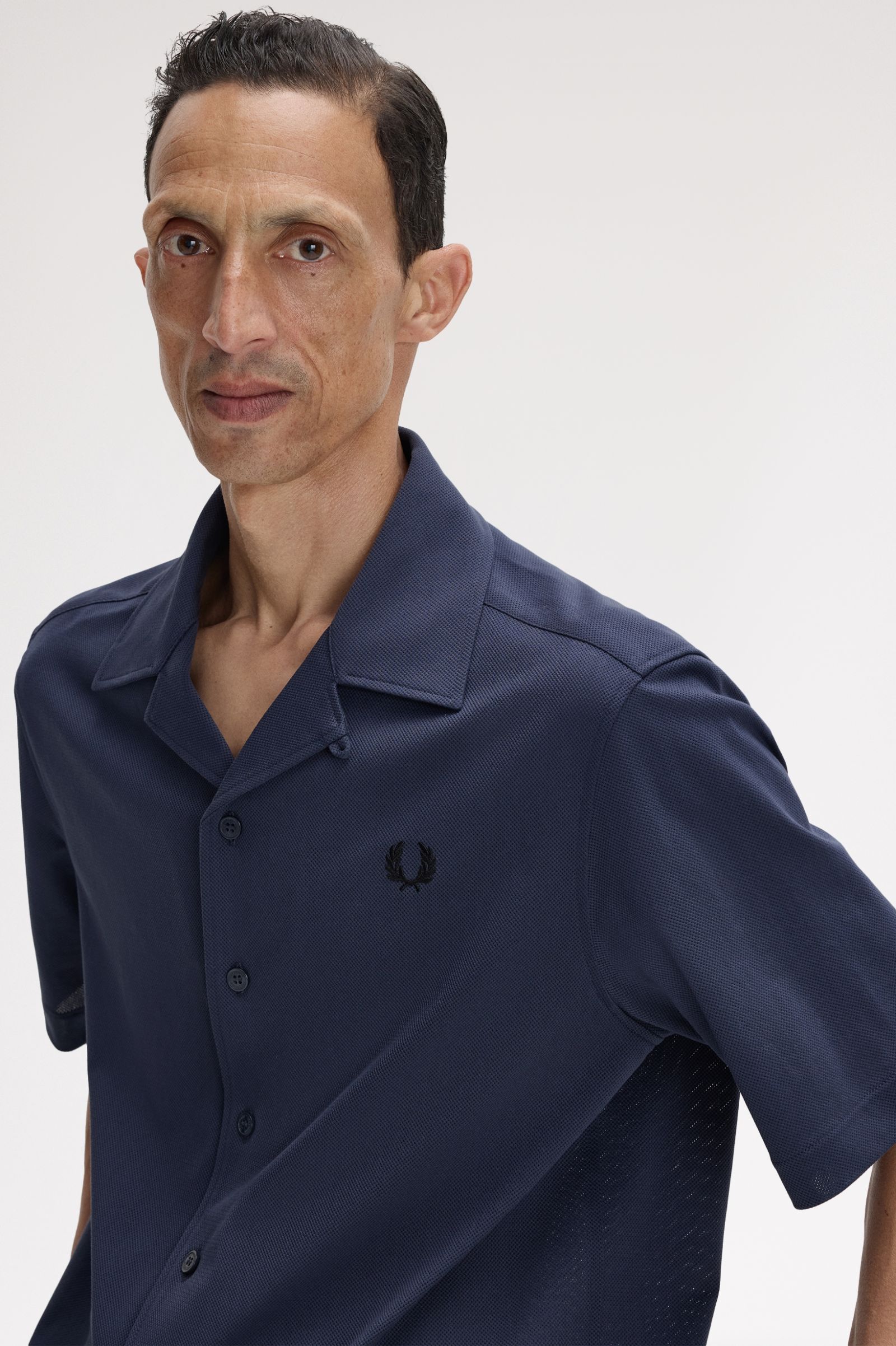 Camicia con colletto a rever in mesh compresso M1745 46B FRED PERRY Dark airforce 