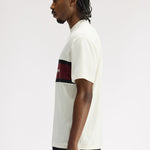 T-shirt con inserto ricamato M2405 560 FRED PERRY Ecru 