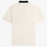 Polo con inserto ricamato M2421 560 FRED PERRY Ecru 