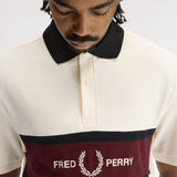 Polo con inserto ricamato M2421 560 FRED PERRY Ecru 