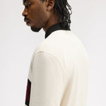 Polo con inserto ricamato M2421 560 FRED PERRY Ecru 