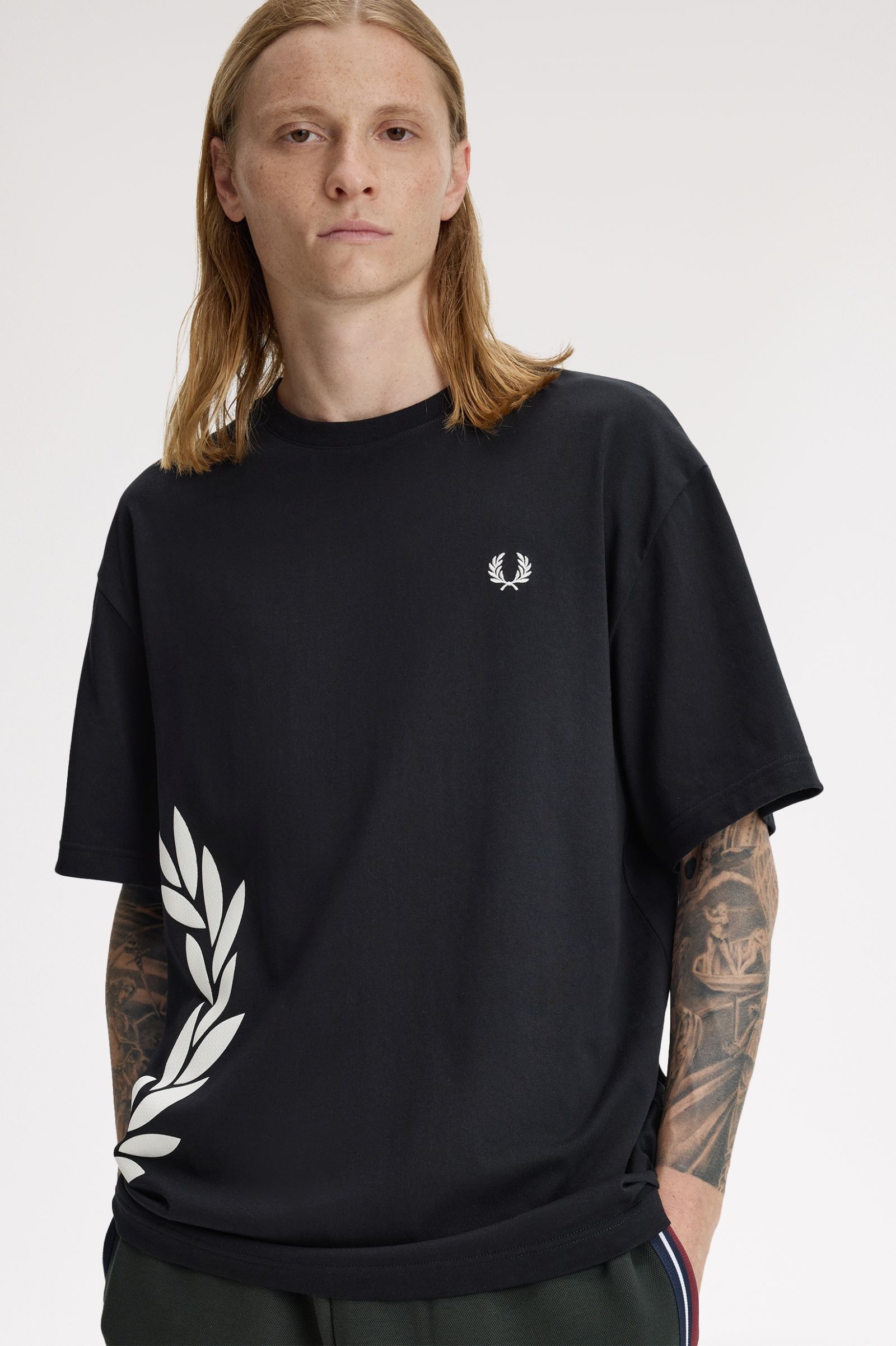 T-Shirt manica corta M2440 102 FRED PERRY Black 