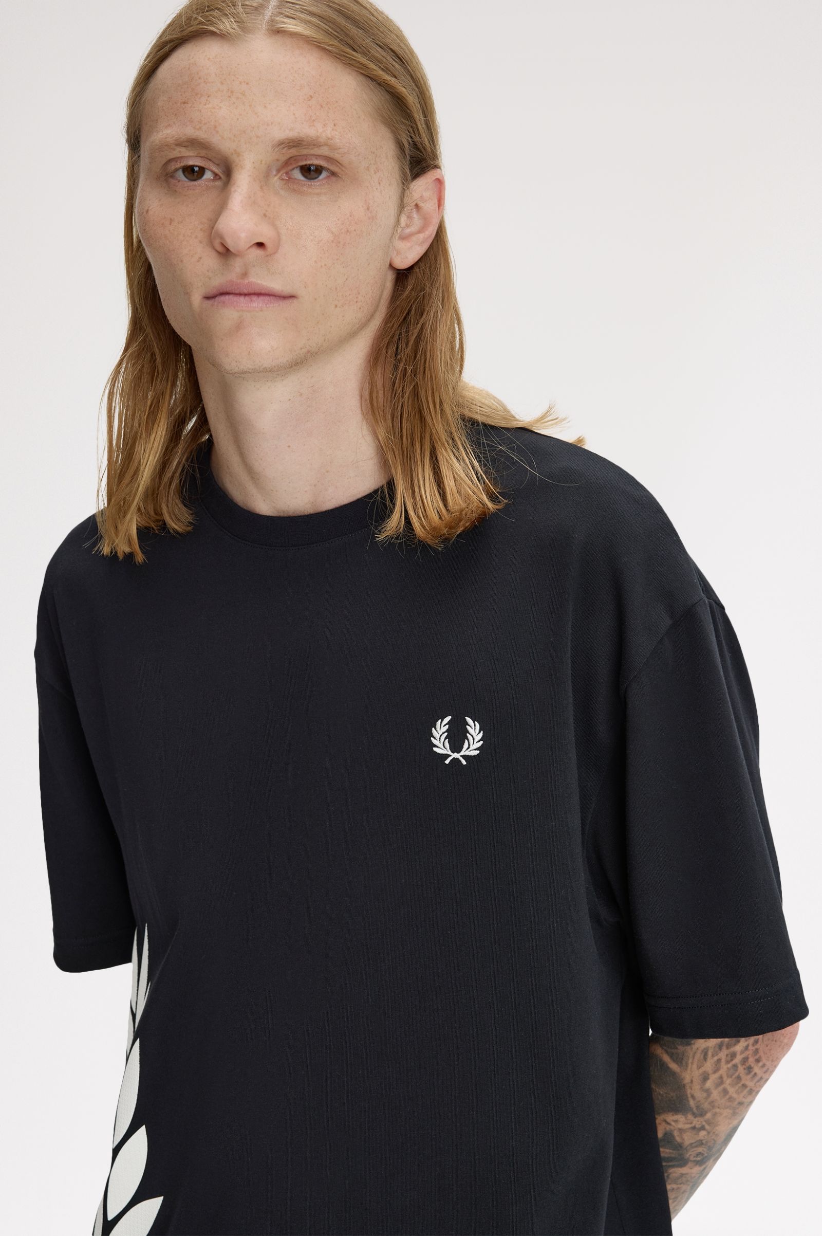 T-Shirt manica corta M2440 102 FRED PERRY Black 