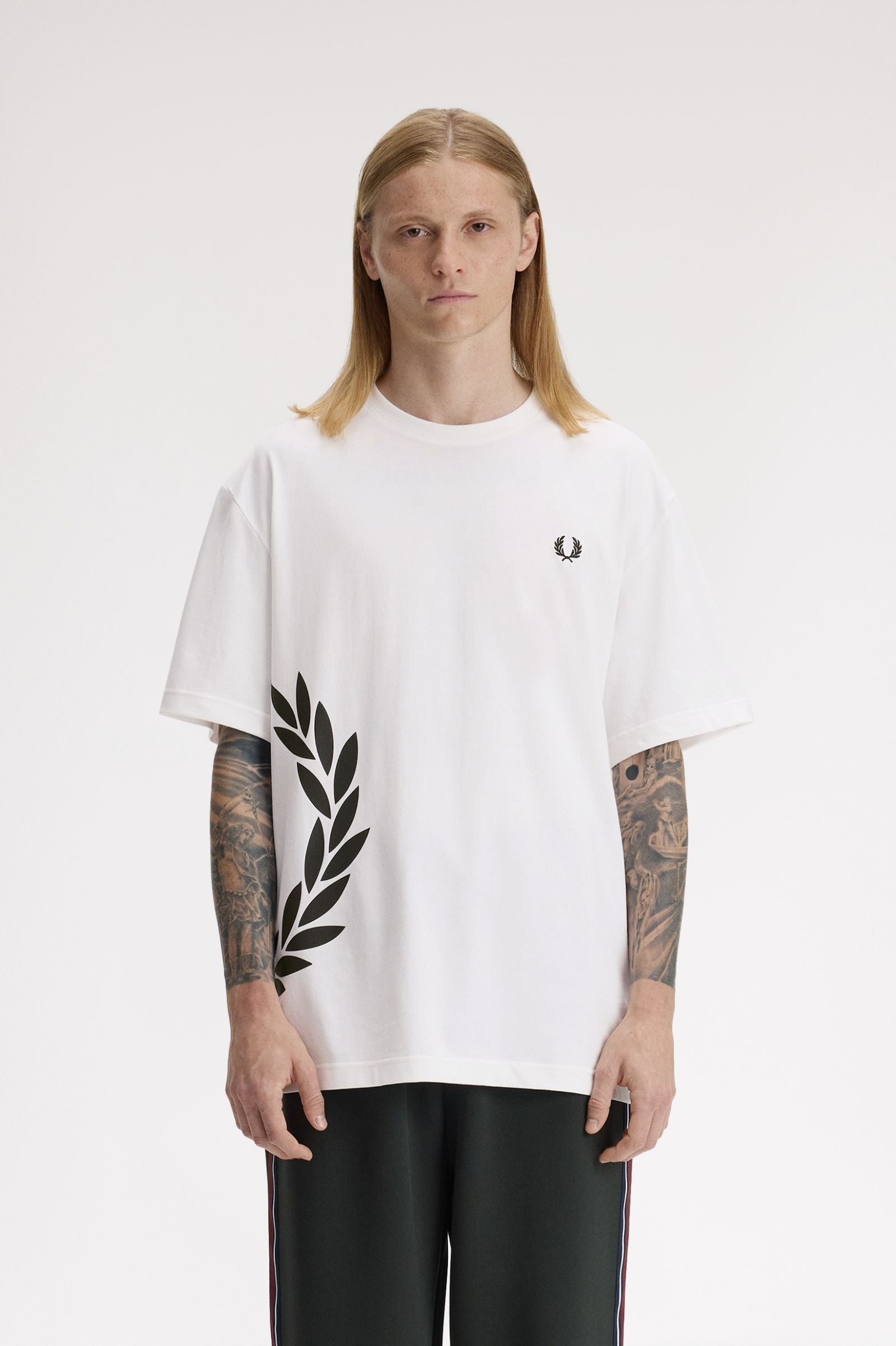 T-Shirt manica corta M2440 129 FRED PERRY Snow white 