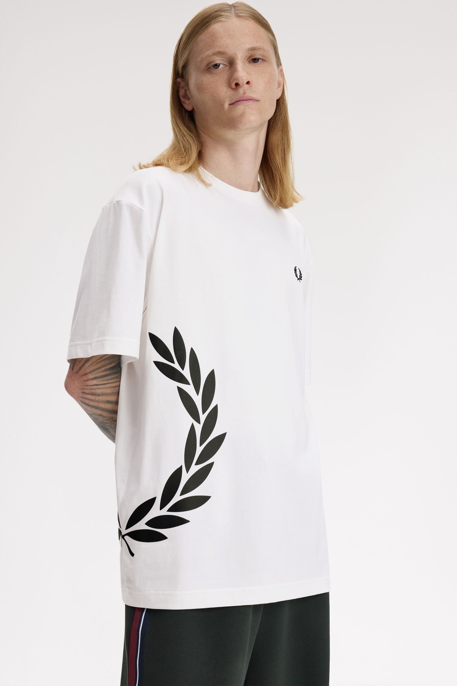 T-Shirt manica corta M2440 129 FRED PERRY Snow white 