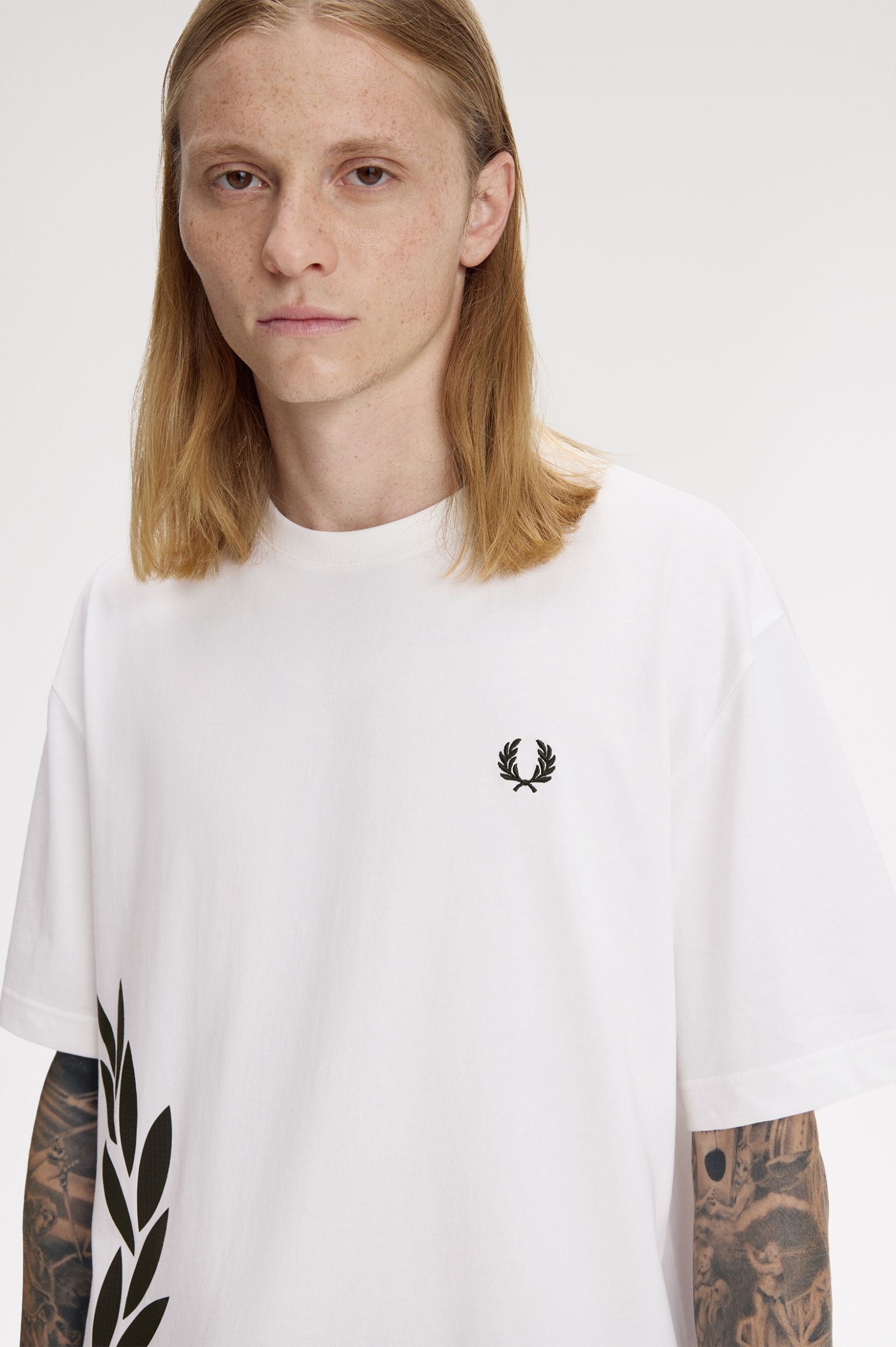 T-Shirt manica corta M2440 129 FRED PERRY Snow white 