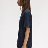 T-Shirt manica corta con stampa sul dietro M2475 608 FRED PERRY Navy 