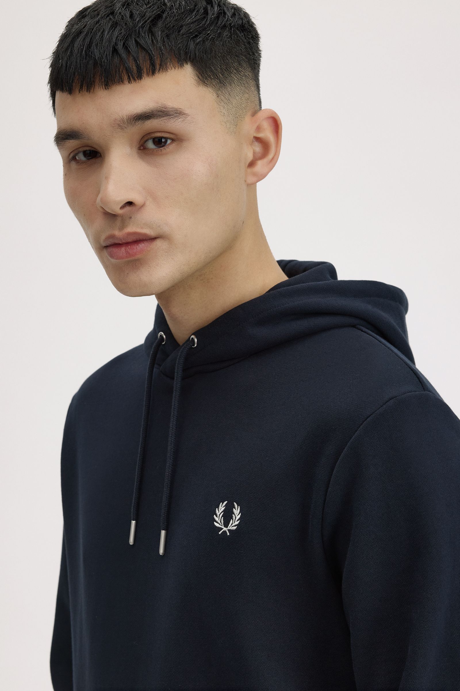 Felpa con cappuccio M2643 248 FRED PERRY Navy 