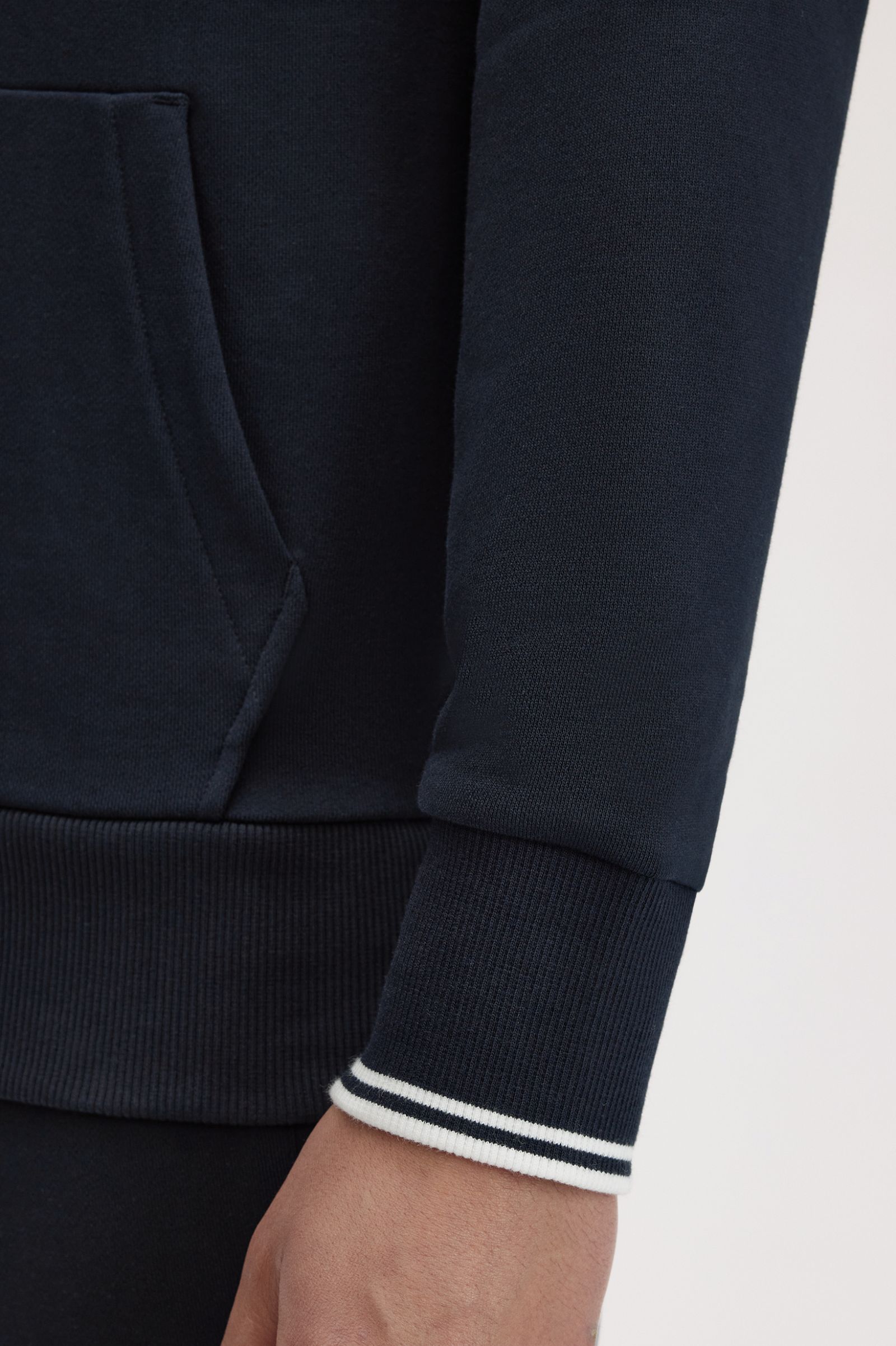 Felpa con cappuccio M2643 248 FRED PERRY Navy 