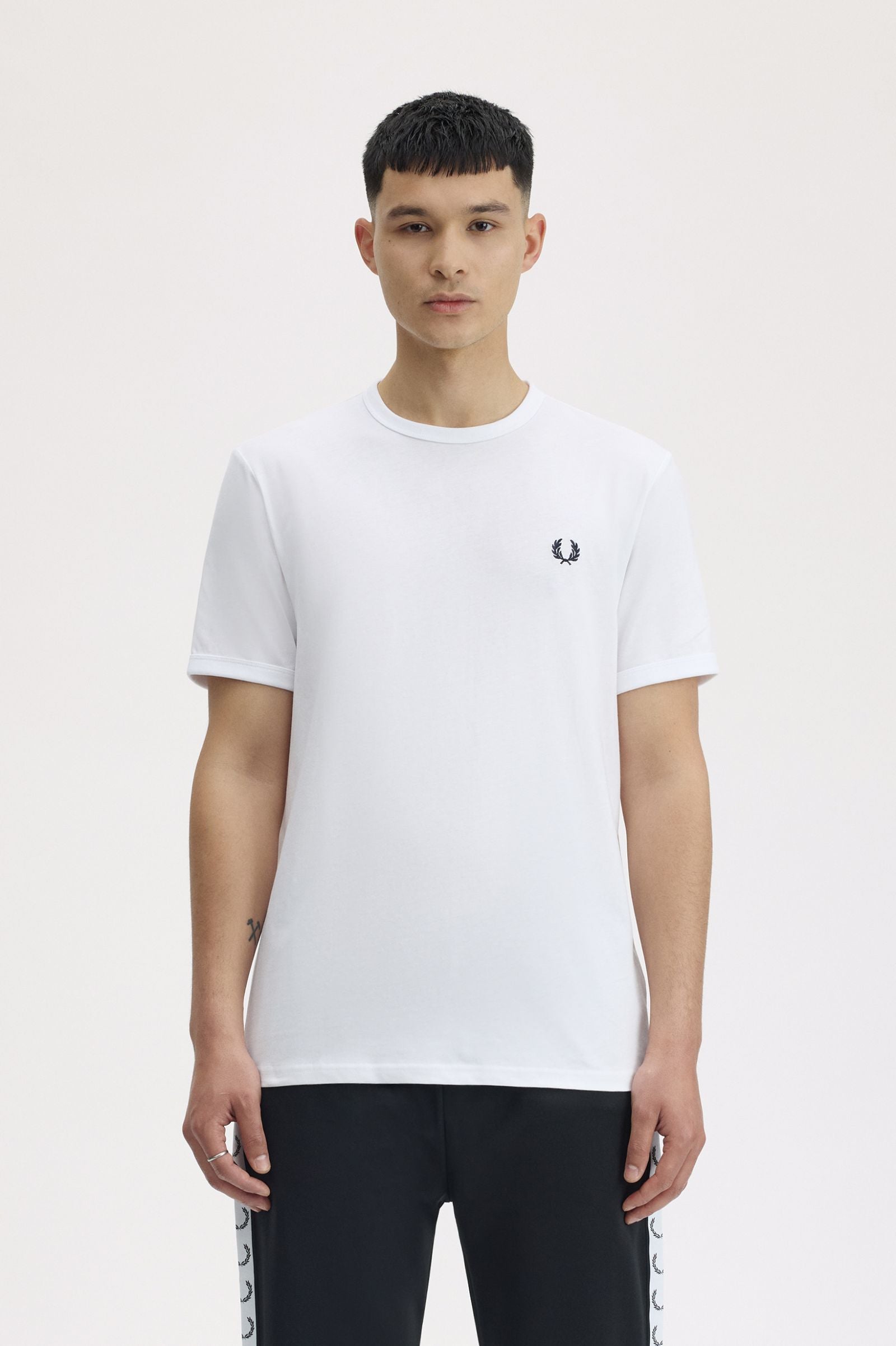 T-Shirt manica corta M3519 100 FRED PERRY White 