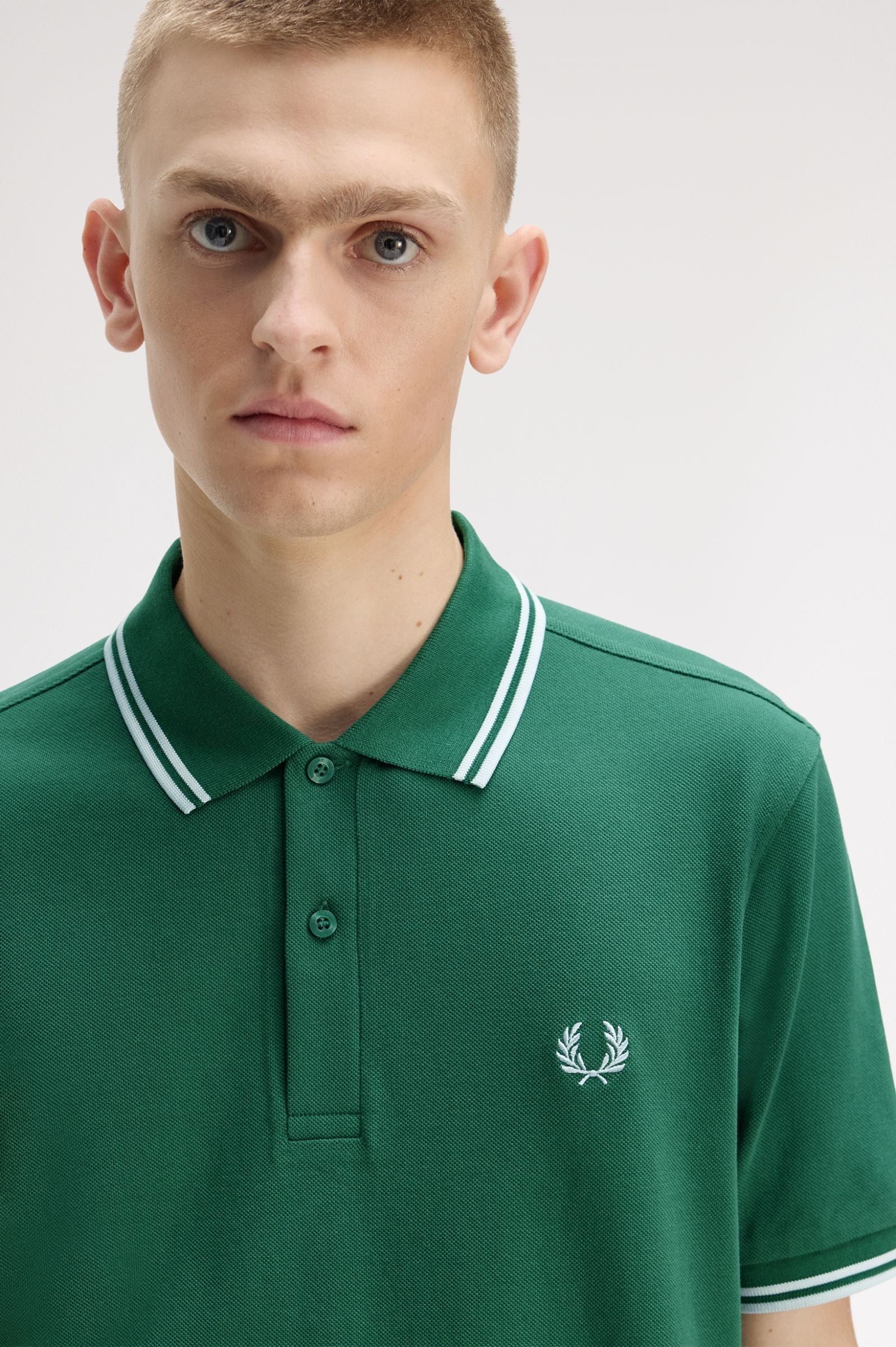 Polo manica corta M3600 81B FRED PERRY Sptgrn/ltic/ltic 
