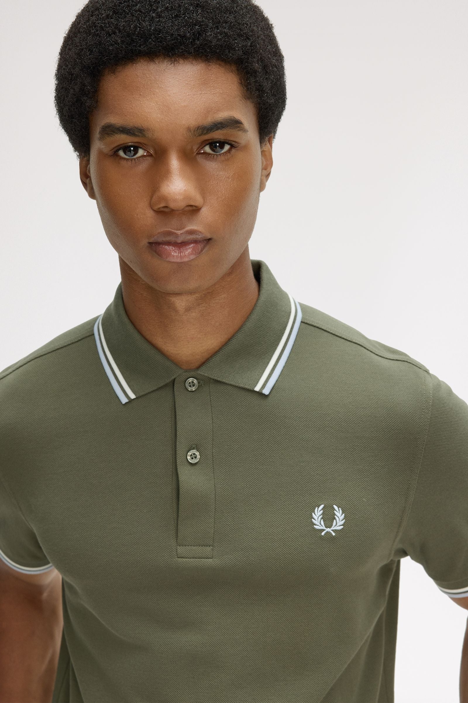 Polo manica corta M3600 87B FRED PERRY Lwgrn/ecru/dskbl 