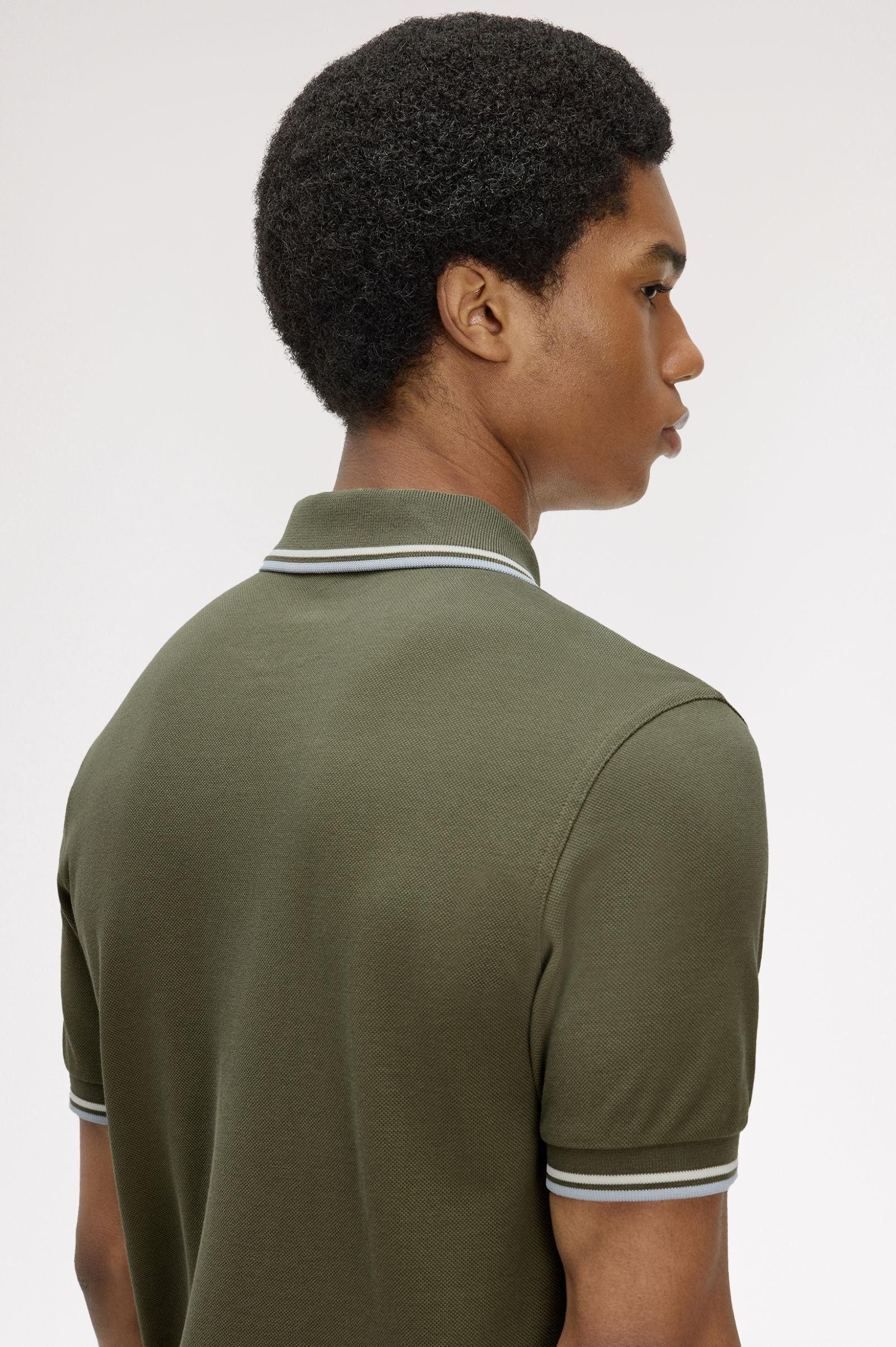 Polo manica corta M3600 87B FRED PERRY Lwgrn/ecru/dskbl 