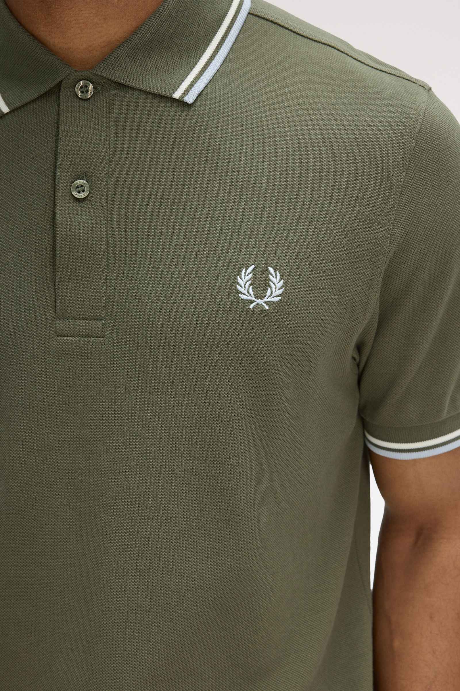 Polo manica corta M3600 87B FRED PERRY Lwgrn/ecru/dskbl 