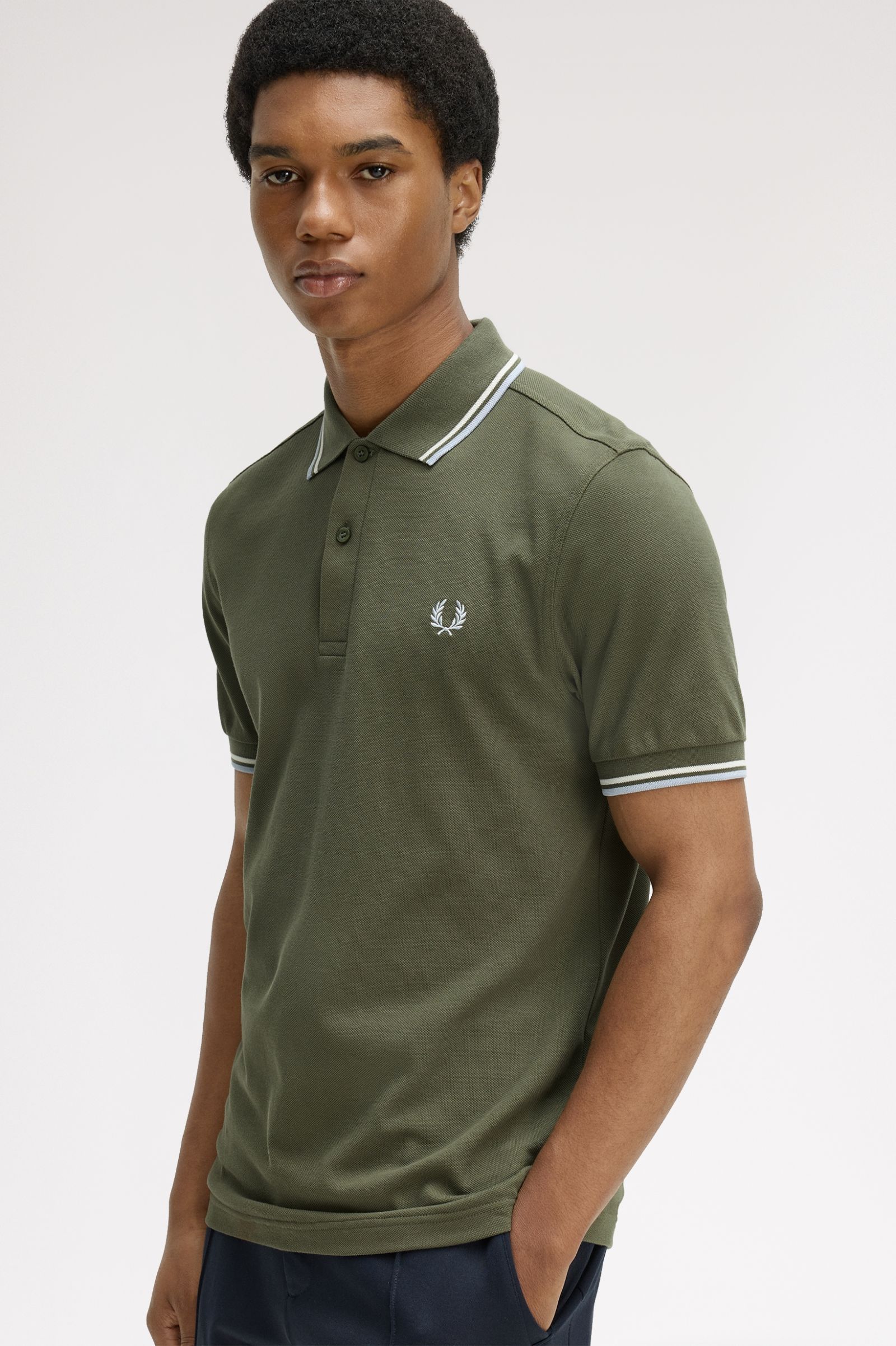 Polo manica corta M3600 87B FRED PERRY Lwgrn/ecru/dskbl 