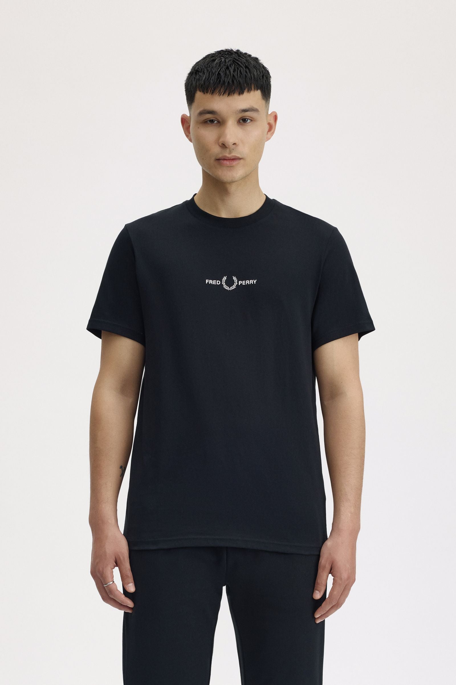 T-Shirt manica corta M4580 102 FRED PERRY Black 