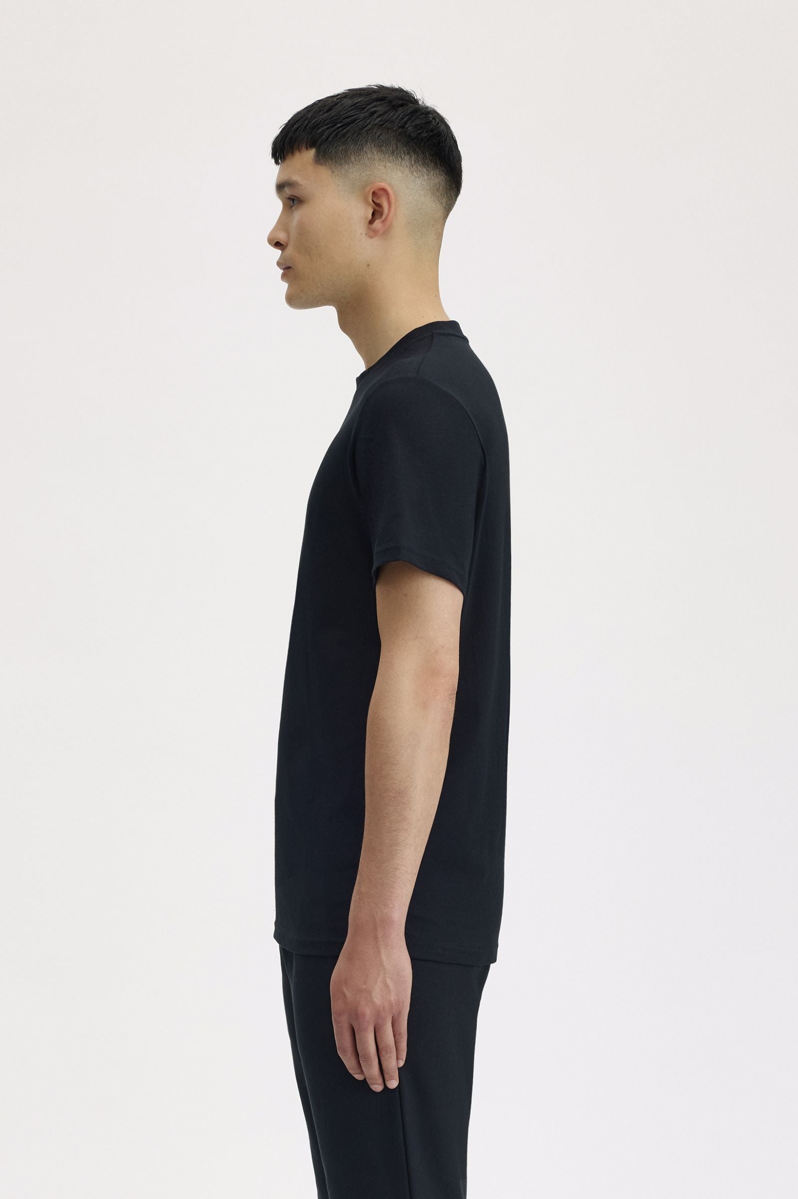 T-Shirt manica corta M4580 102 FRED PERRY Black 