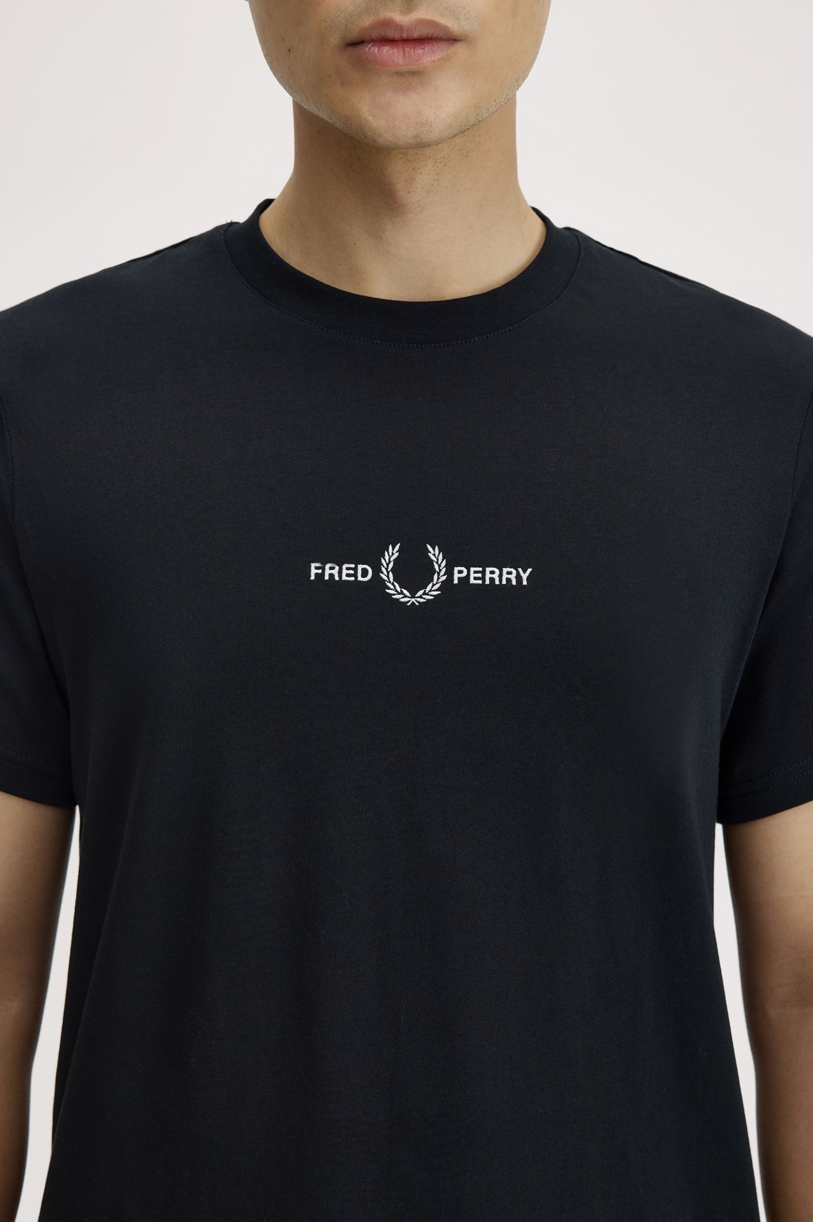 T-Shirt manica corta M4580 102 FRED PERRY Black 