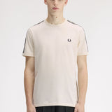 T-Shirt manica corta con banda logata M4613 28B FRED PERRY Ecru/navy 