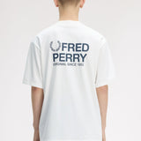 T-Shirt manica corta con stampa sul dietro M2475 129 FRED PERRY Snow white 