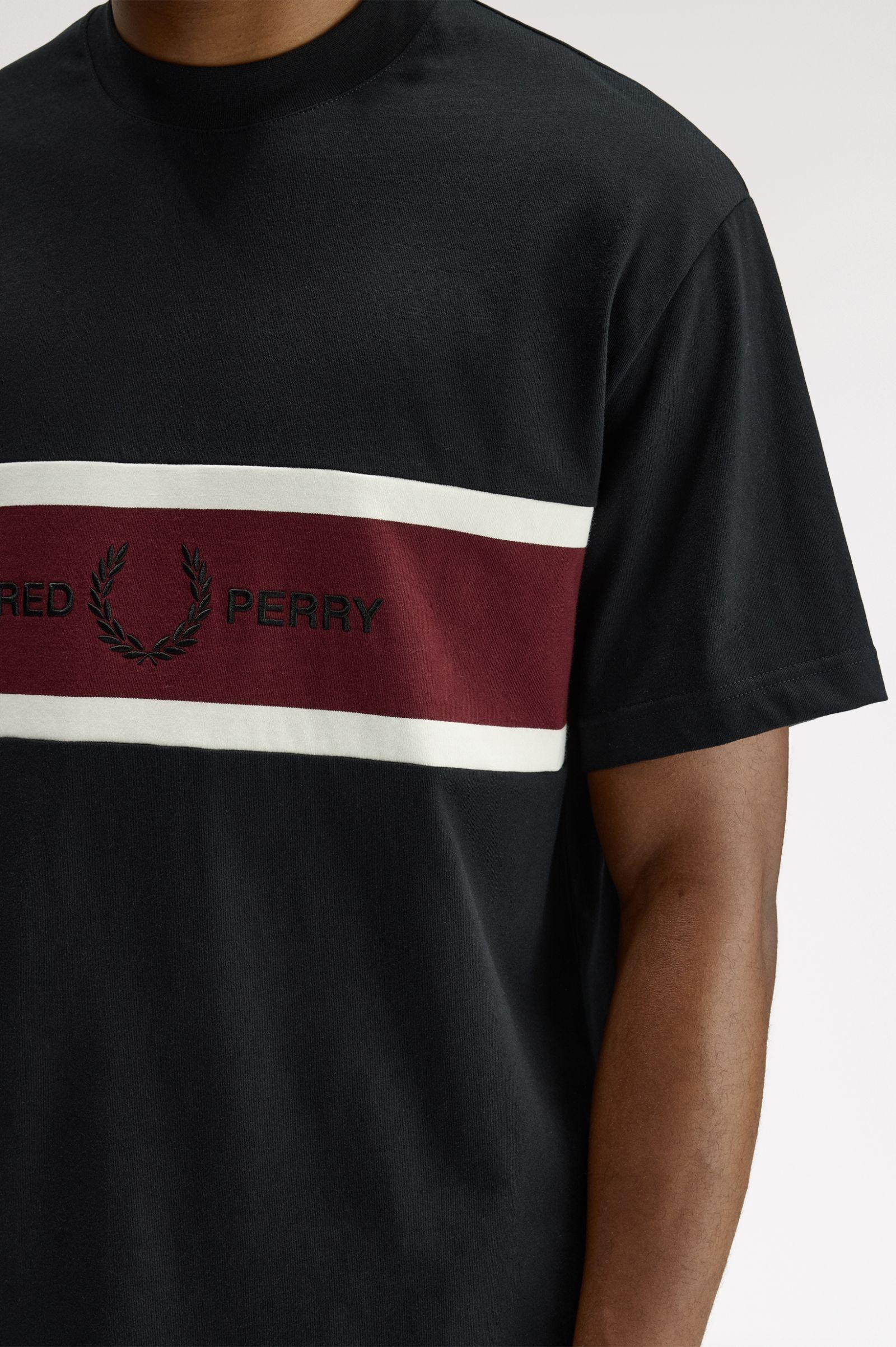 T-shirt con inserto ricamato M2405 102 FRED PERRY Black 
