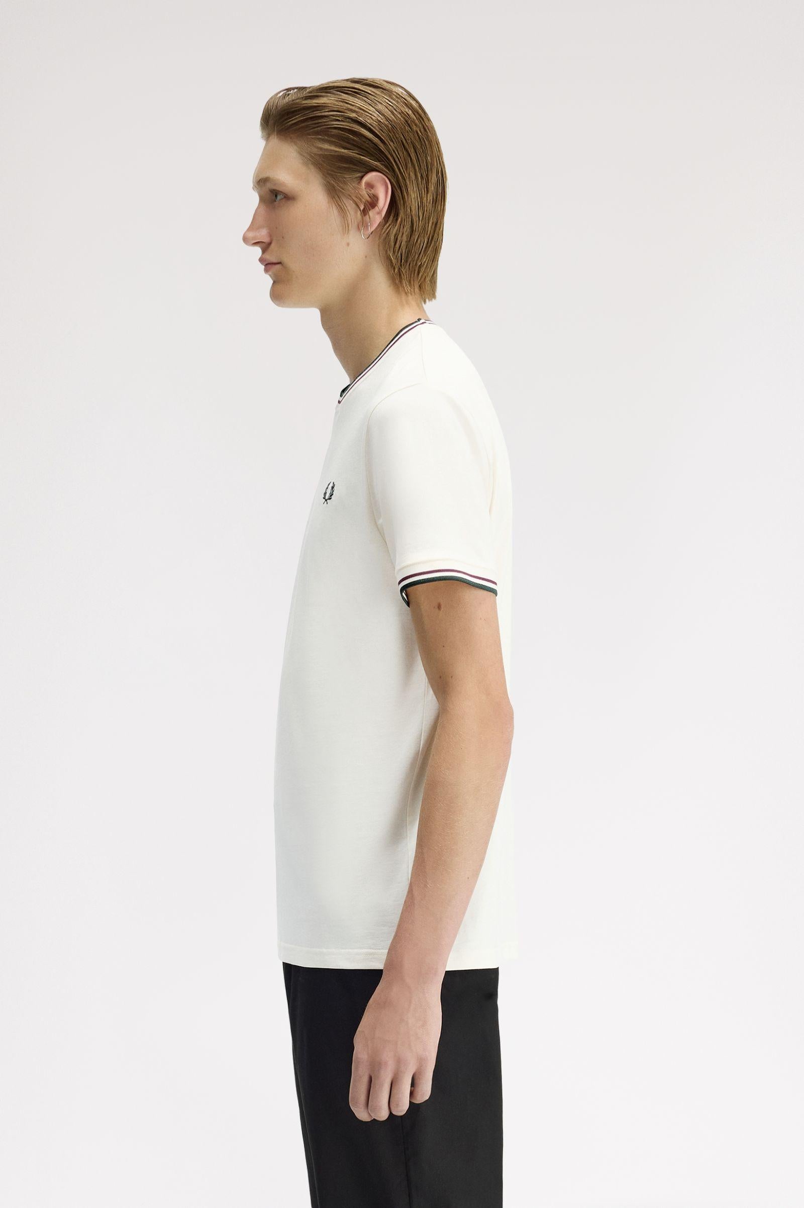 T-shirt con doppia riga M1588 84A FRED PERRY Ecr/oxbld/grsrts 