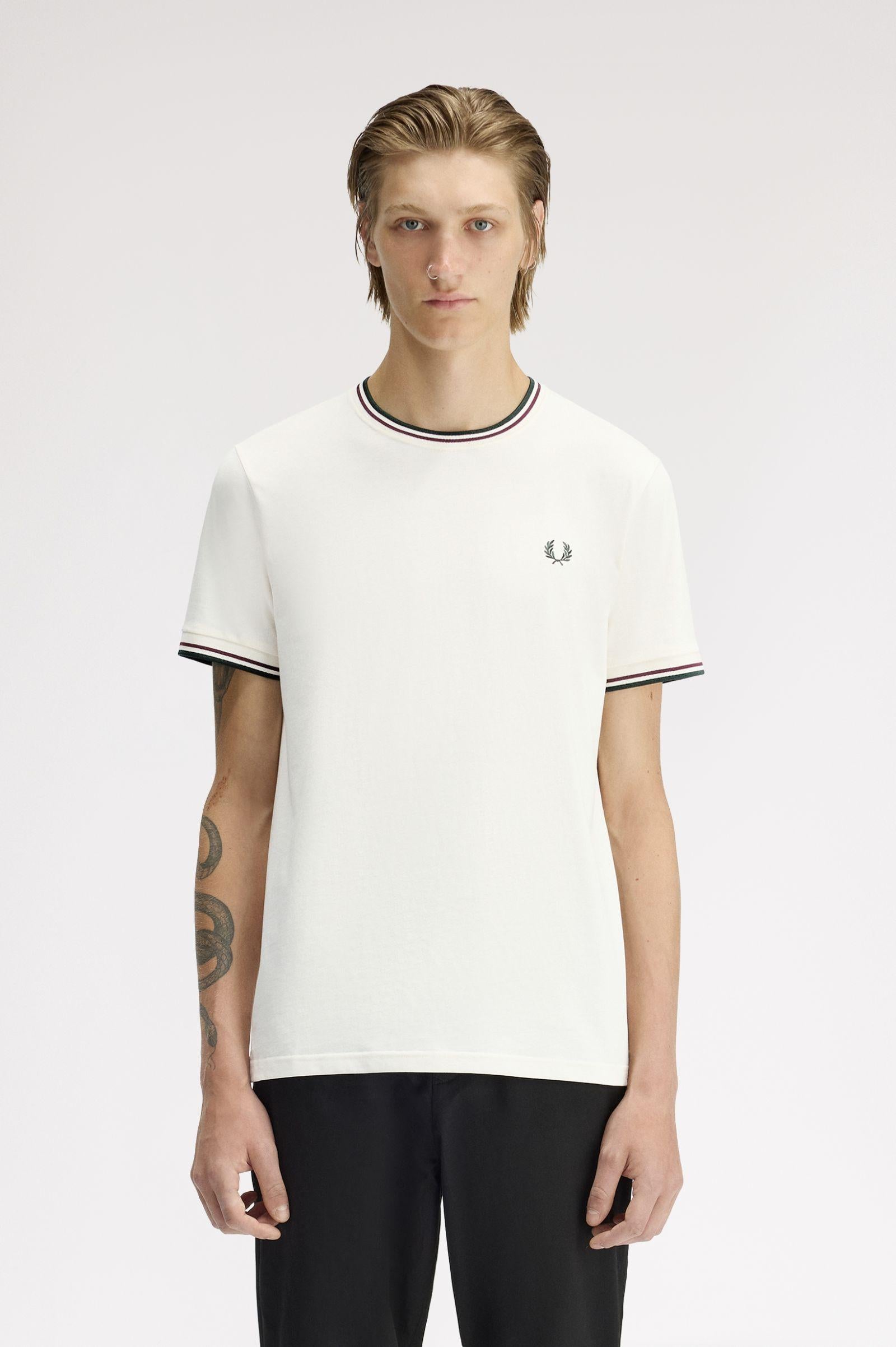 T-shirt con doppia riga M1588 84A FRED PERRY Ecr/oxbld/grsrts 