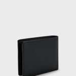 Portafoglio bi-fold in pelle martellata con logo goffrato 50470459 10241555 01 001 BOSS Black 