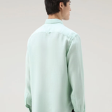 Camicia in puro lino tiinto in capo CFWOSI0113MRUT3372 6585 WOOLRICH Harbor green 