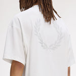 T-Shirt oversize manica corta M2474 129 FRED PERRY Snow white 