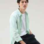 Camicia in puro lino tiinto in capo CFWOSI0113MRUT3372 6585 WOOLRICH Harbor green 