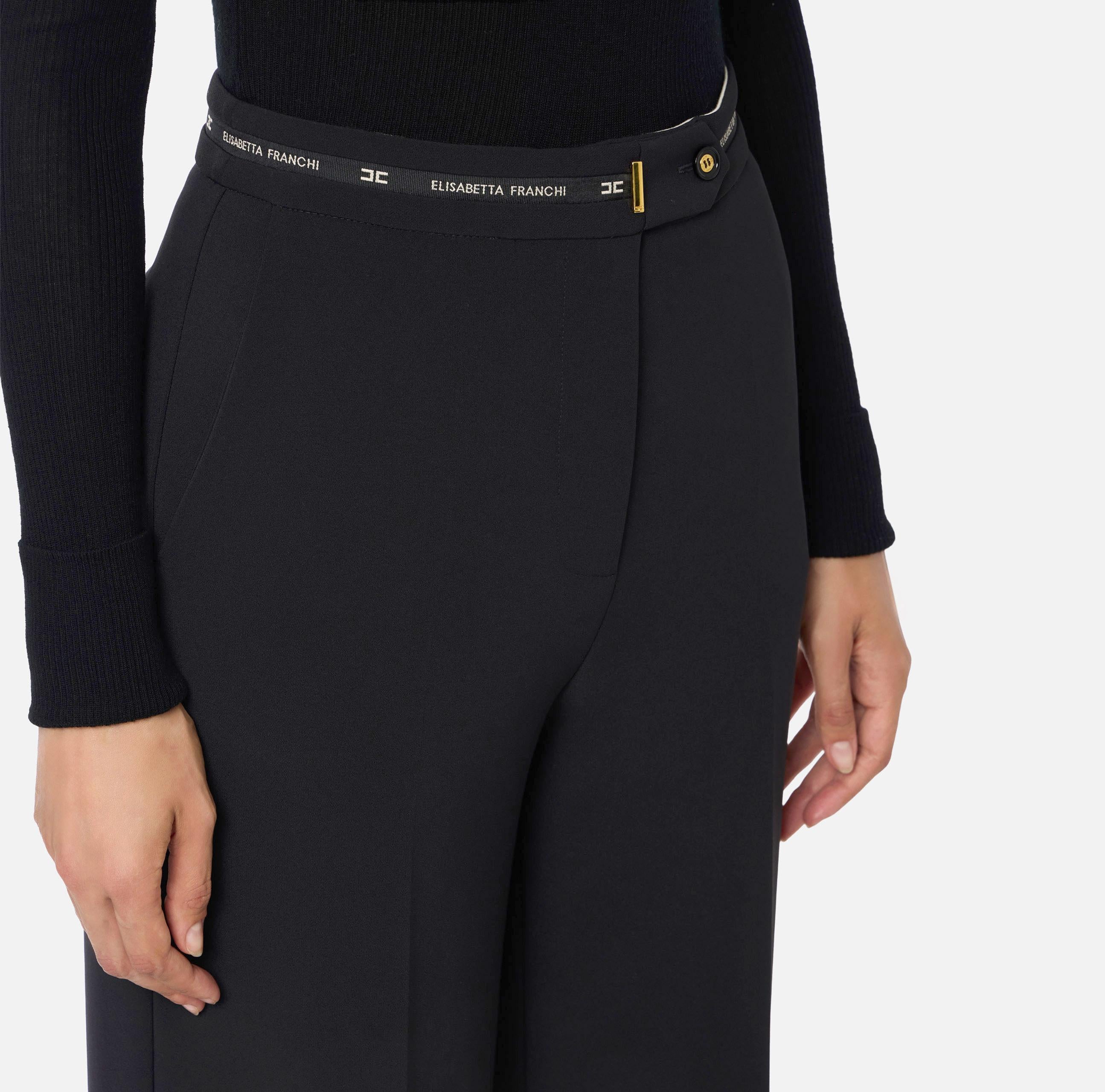 Pantaloni in crêpe leggero con nastro logo PA10356E2 110 ELISABETTA FRANCHI Nero 
