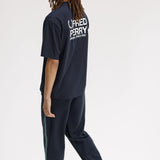 T-Shirt manica corta con stampa sul dietro M2475 608 FRED PERRY Navy 