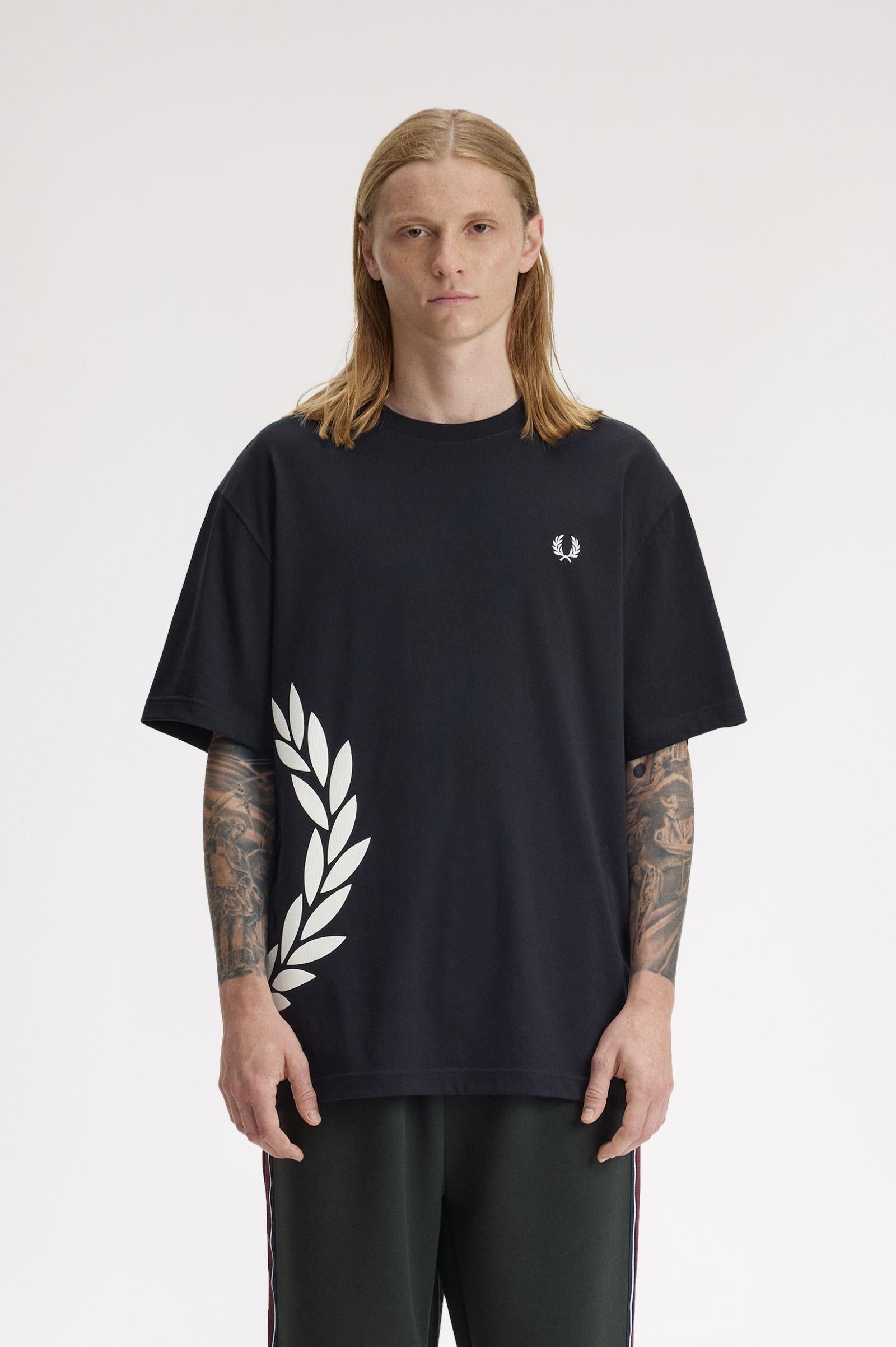 T-Shirt manica corta M2440 102 FRED PERRY Black 