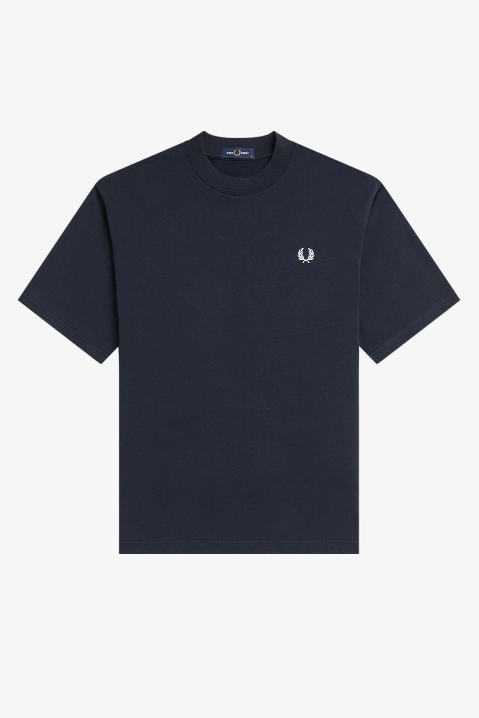 T-Shirt manica corta con stampa sul dietro M2475 608 FRED PERRY Navy 