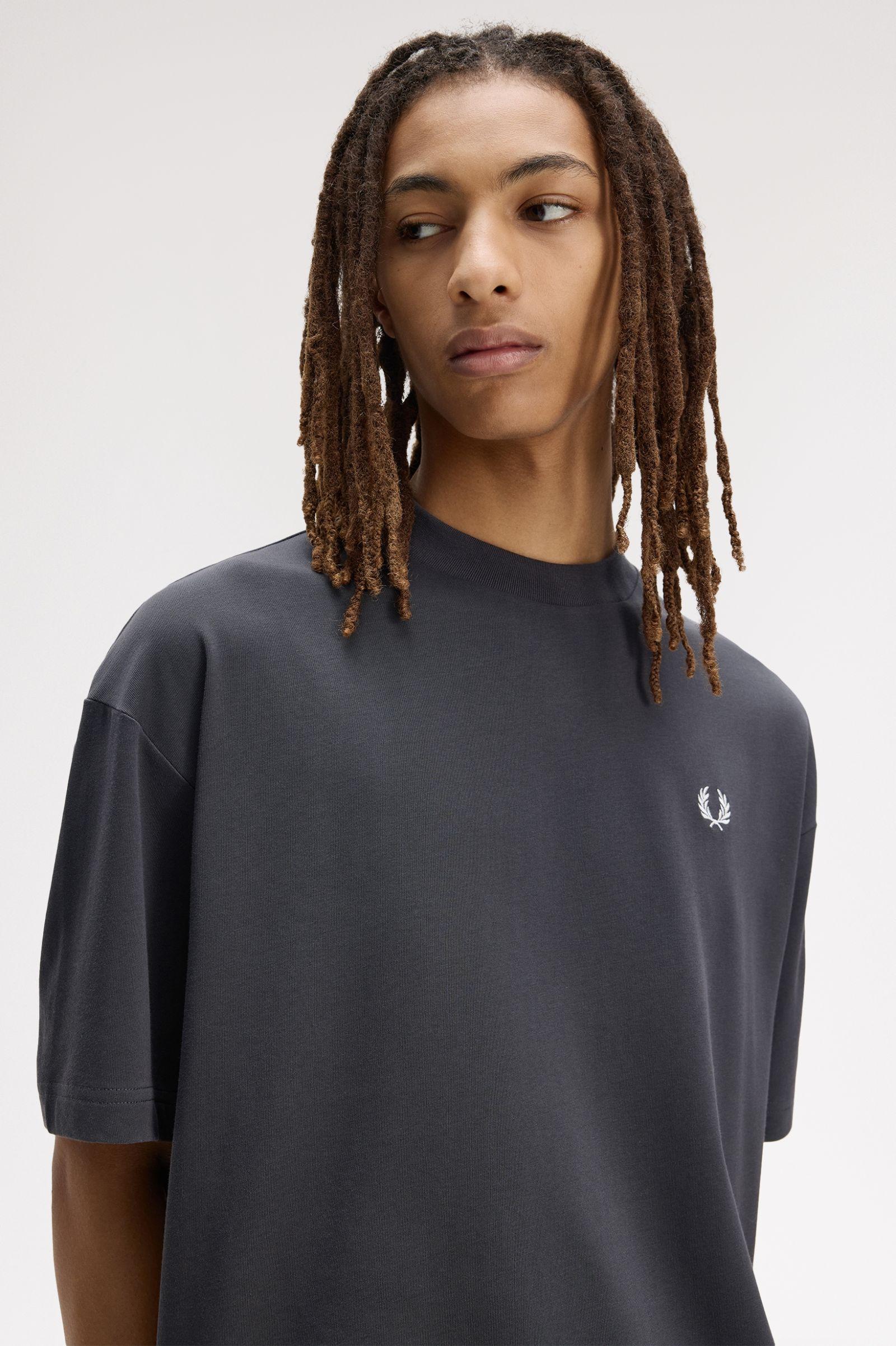 T-Shirt oversize manica corta M2474 297 FRED PERRY Anchor grey 
