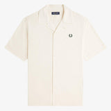 Camicia con colletto a rever in mesh compresso M1745 560 FRED PERRY Ecru 