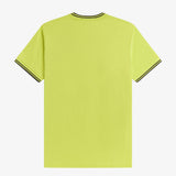 T-shirt con doppia riga M1588 84B FRED PERRY Citron/blk/blk 