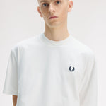 T-Shirt manica corta con stampa sul dietro M2475 129 FRED PERRY Snow white 