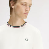 T-shirt con doppia riga M1588 84A FRED PERRY Ecr/oxbld/grsrts 
