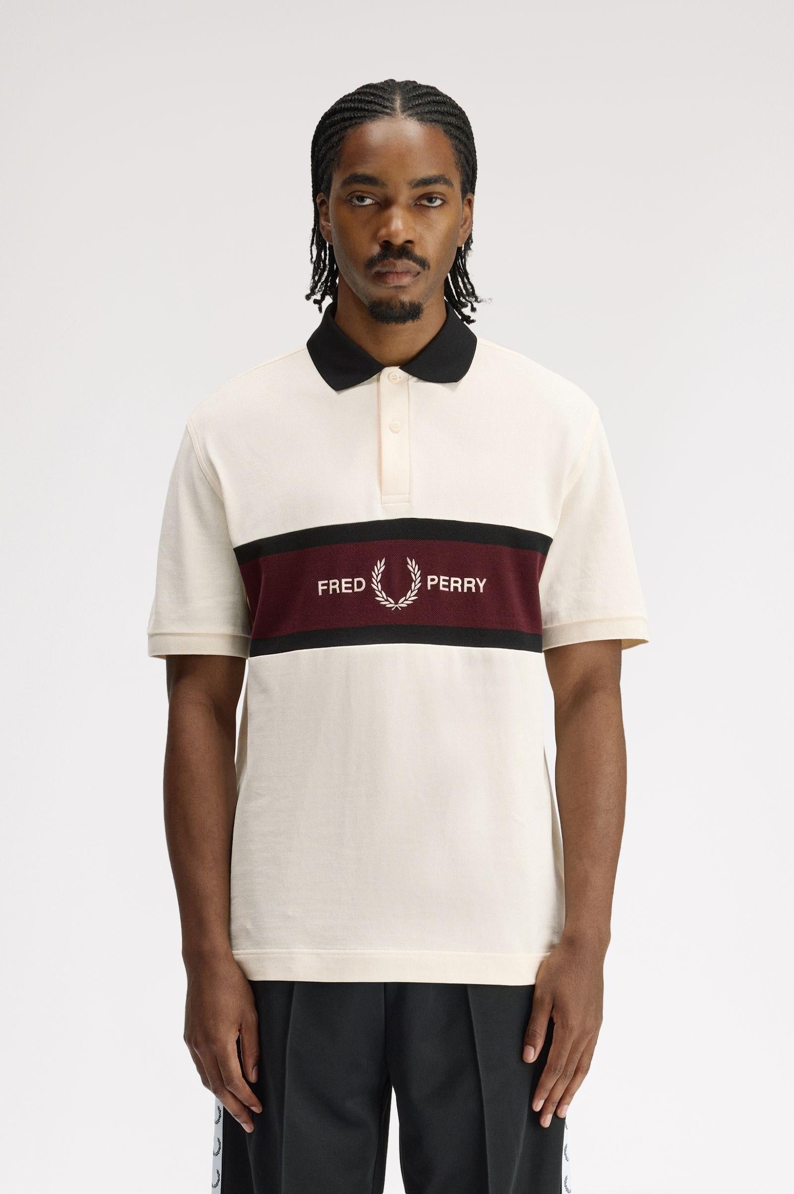 Polo con inserto ricamato M2421 560 FRED PERRY Ecru 