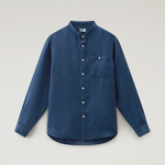 Camicia in puro lino tinta in capo con colletto alla coreana CFWOSI0105MRUT3372 31108 WOOLRICH Maritime blue 