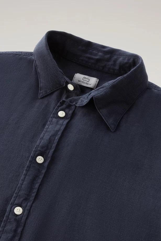 Camicia in puro lino tiinto in capo CFWOSI0113MRUT3372 3989 WOOLRICH Melton blue 