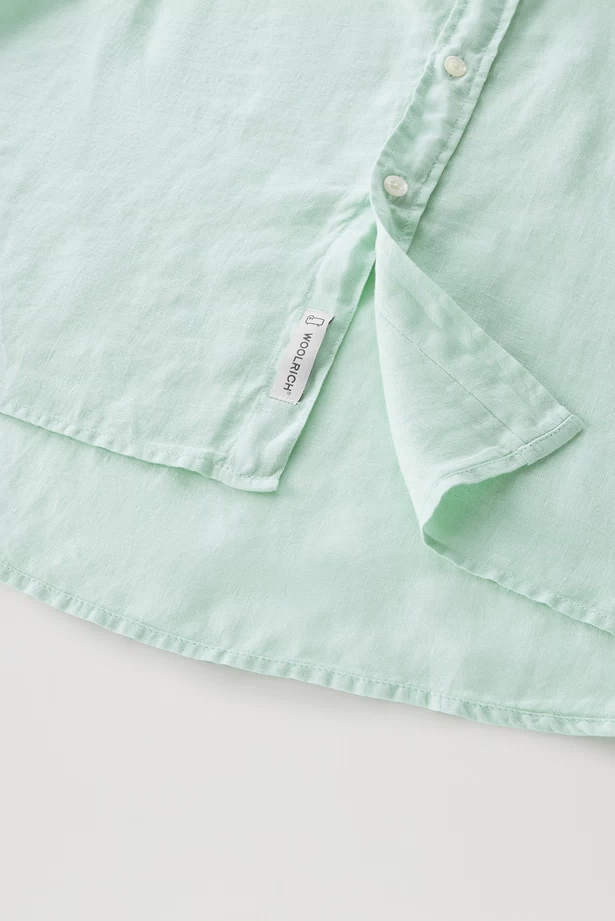 Camicia in puro lino tiinto in capo CFWOSI0113MRUT3372 6585 WOOLRICH Harbor green 