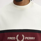 T-shirt con inserto ricamato M2405 560 FRED PERRY Ecru 